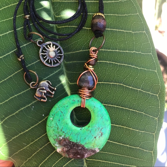Jewelry - ☘️ Magnesite Necklace ☘️